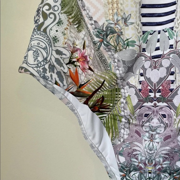 CAMILLA FRANKS Swimsuit Bathers Size XS BNWT Beach Shack Embellished Crystals - Picture 5 of 11